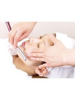 【女性限定:シェービング+毛穴洗浄\5500】冬のくすみ対策に◎化粧のりUP/癒しの極上スパも♪