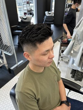 リプレイ 草津店(RIPLAY) サイドパート(アイロンパーマ)