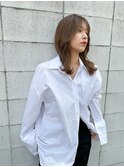 グレーベージュカラー×ロングレイヤースタイル