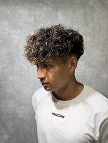 レイズ ルーツ 名古屋 名駅店(RAYS ROOTS)&nbsp;名古屋スペインカールメンズパーマ前下りマッシュ