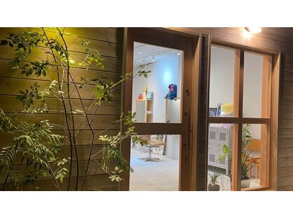 エルノンライン(L/nonline)の写真