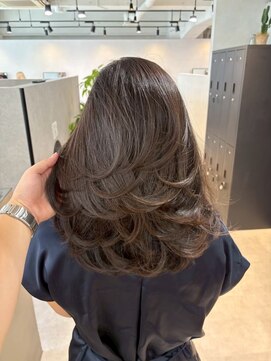 メリー オオサカ(Merly Osaka) バタフライレイヤーカット