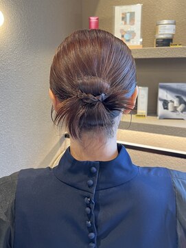 エダ 鎌倉(edA.) 縦リボンカチモリシニヨン/ヘアセット