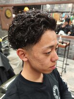 フォーコーナーズカットショップスリーセント 栄(FourCornersCutShop 3/cent) ギャングスパイル/フェードカット/スパイラルパーマ