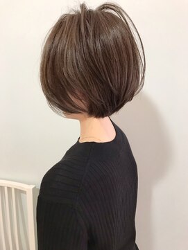 ヘアーメイクオズ(hair make O/S) 30代40代の女性にオススメ☆ ナチュラルショート☆