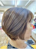 40,50代グレイヘアーふんわりショートボブ【白髪ぼかし/あびこ】