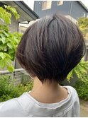 ショートボブ