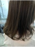 オリーブグレージュカラー【安田汐里】