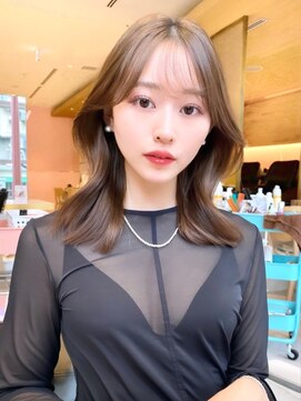 アフロートリノ(AFLOAT Leino) 【黒田葉月】20代30代40代◎韓国レイヤーくびれスタイル