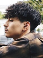 フィフス トウキョウ (fifth TOKYO)&nbsp;ツイストスパイラルパーマ波巻きスパイラル刈り上げマッシュ