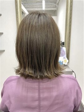 フェアリーテール 高坂店 エアリー外はねボブ