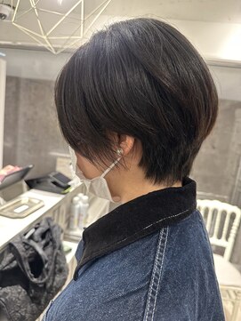 クレビア 名古屋(CreBiA) ショートヘア
