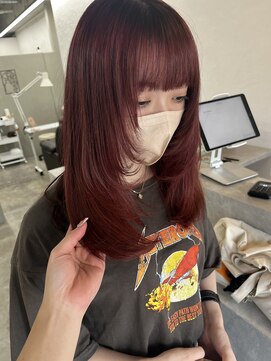 イロ バイ ミロク(ILO by miloc) ボルドーカラー