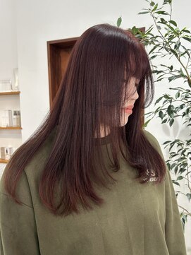 オーリーエトワ 御器所(oorry.etwa) ツヤ髪顔まわりレイヤーワインレッド 20代