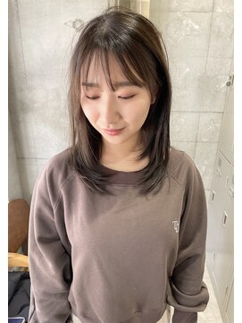 トマト(TOMTO) 【HOSSY】ミディアムレイヤー_レイヤーカット