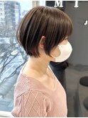 黒髪ショートとインナーカラー