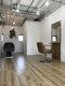 アラスカサロン(alaska salon)の写真/【ご夫婦で営む隠れ家的なプライベートサロン】2席だけの小さなサロン。ゆったりとした癒しの時間を…。