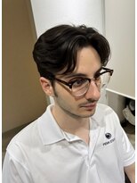 ナトゥーラ 本山店(Natura)&nbsp;大人黒髪ビジネスショートメンズカットセンターパート30代40代