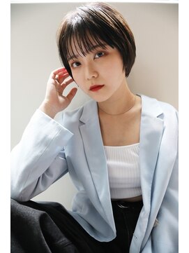 シャルムバイルーチェココ(CHARME by Lu'ce coco) イメチェンホワイトブロンド美髪ハンサムマッシュショート