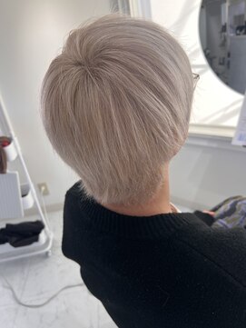 ミルメルシー(Mille mercis) ホワイトベージュカラー！