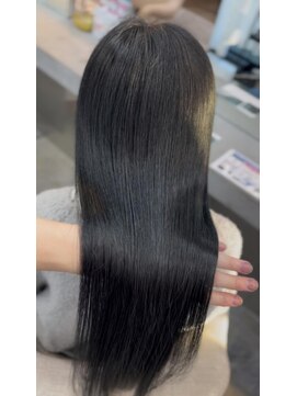 ラビス 浦和(Lovis) オリーブグレ/小顔に見せるヘア/ココアベージュ/黒髪カタログ