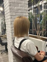 アールフランプラス(arFranc+) 切りっぱなしボブ