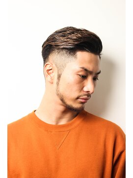 メリケンバーバーショップ フクオカ(MERICAN BARBERSHOP FUK) ソフトツーブロックフェザーマッシュくせ毛風パーマdd1