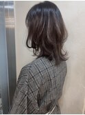 [アフロート鎌倉]大人ネイビーカラーくびれレイヤーウルフミディ