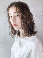 アイティー バイ アルバム 浦和店(IT by ALBUM)&nbsp;ウェーブロブ_ホワイトアッシュエアリーミディ_37950