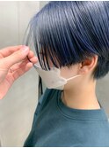 センターパート、ハンサムショート、ネイビーカラー、ブルー