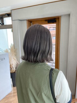 シーラス(cirrus) 【cirrus】グレージュカラー20代/30代/40代/50代