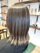 サラ(sarah)&nbsp;ハイライトカラー/ミディアム