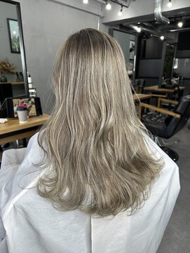 ウェイビー 桜木町店(WAVY) 【WAVY】２ブリーチバレイヤージュ