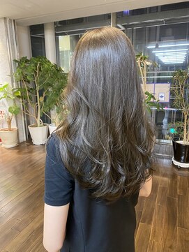 ザック ヴィ(ZACC  vie) レイヤーカット　20代30代40代　グレージュ