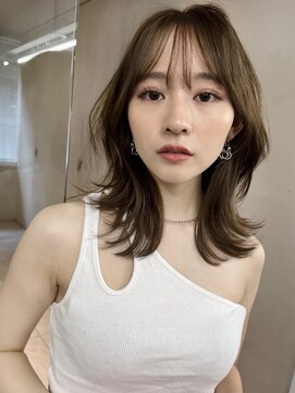 サイン 渋谷(SIGN) 20代30代トレンドなレイヤーカットハッシュカットレイヤーボブ