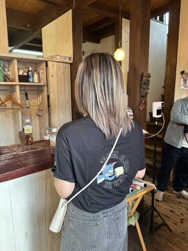 ブローチ(brooch) バレイヤージュ