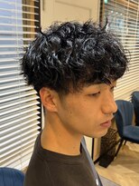 フィッティ 横須賀中央店(fiti) ツイストスパイラル刈り上げマッシュアッシュブラック