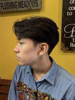 イエローズ ヘアーカットスタジオ(YELLOWS hair cut studio)の写真/【カット+フォルムパーマ+トリートメント+ＳＨ(眉込み)￥8000】爽やかMen'sにchange◎