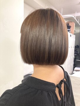 アカデミーサロンイー 代々木店(Academy Salon E) 【Academy SALON E】ナチュラルブラウンボブ