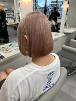 ベレーザ 渋谷(BELEZA)&nbsp;9976秋色透明感オリーブベージュショコラブラウン耳かけボブ