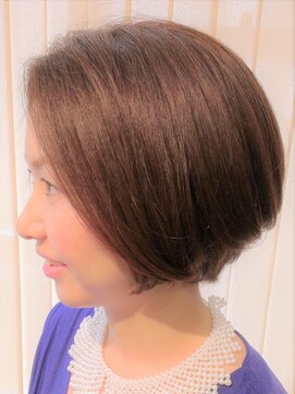 ヘアーフェイヴァリット(Hair Favorite) 大人のベージュカラーボブ