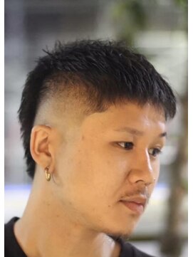 キングスマントーキョー 府中店(KINGSMAN TOKYO) アップバング / ツーブロック / スキンフェード 【立川】