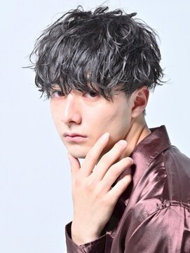 ナチュラル 渋谷(NATURAL) フェザーパーマ/スパイキーショート/サーフカール[メンズ/渋谷]