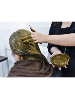 「鏡を見るのが、ちょっと特別になる。」年齢を重ねるごとに増す美しさを。髪質改善しながら自分らく。