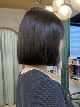 くすみベージュ/ショート/前髪/レイヤー/髪質改善/縮毛矯正/横浜