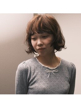 アレー(...alley)の写真/【髪質改善パーマ】気取らない、けどオシャレ。クセも活かす外国人みたいな無造作ウェーブで気分も上がる♪