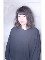 ロアールアオイ(LOAOL AOI) スモーキーグレーのカジュアルミディアム