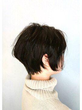 ブリス(VLISS) くびれショート_ミニマムボブジグザグバング