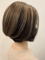 ウィルゴ(VIRGO) 40代50代60代白髪ぼかしハイライト☆大人ショートボブ