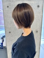 スウィープ 平尾(sweep)&nbsp;丸みショートの細めハイライトカラー